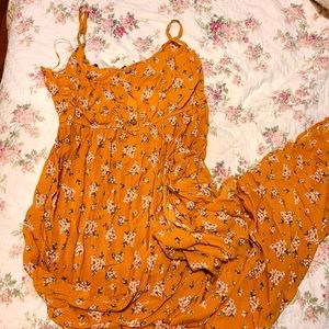 Floral spaghetti strap maxi dress